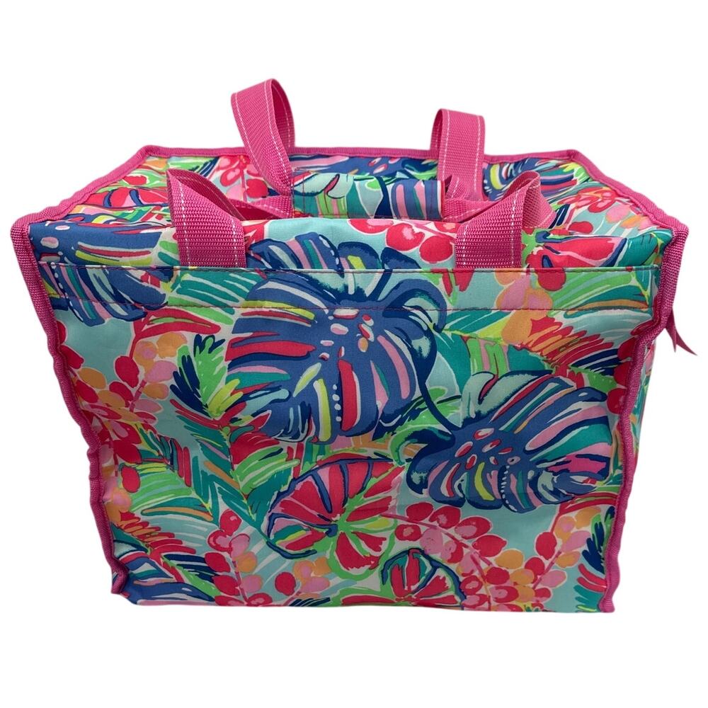 Lilly Pulitzer Insulated Beach Cooler, In The Bungalows Pattern - Picture 2 of 15